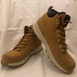 Nike Manoa Boots